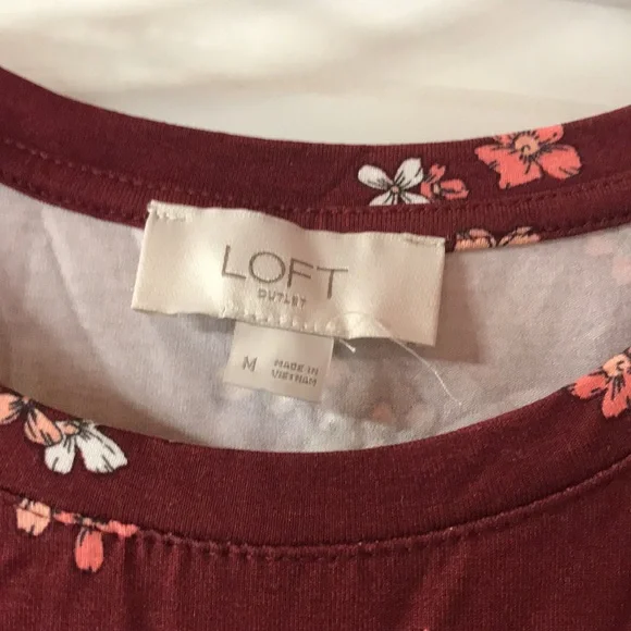 Burgundy dress, Loft brand. Never worn - Picture 2 of 8